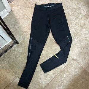 BNWOT Nike Pro Leggings